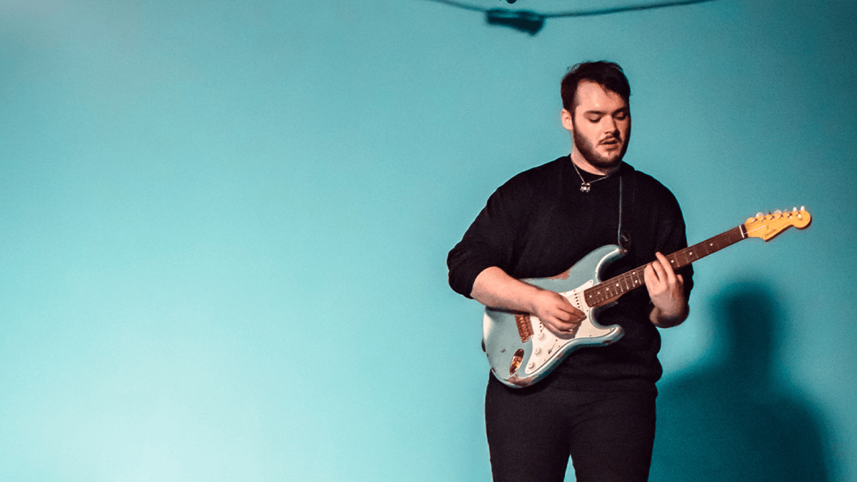 Single Review: James Marriott – Wake Up!