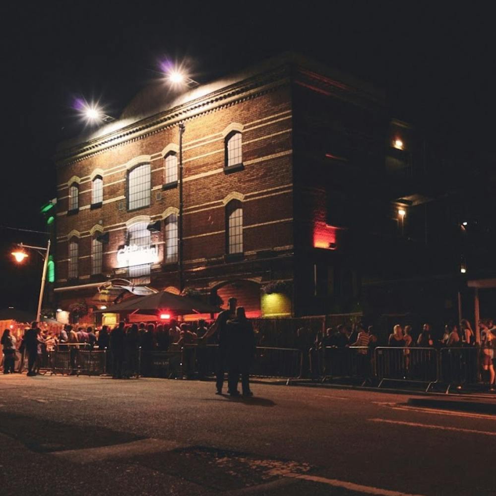 Canterbury’s Hottest Nightlife Spots: Your Guide to the Best Clubs and Bars